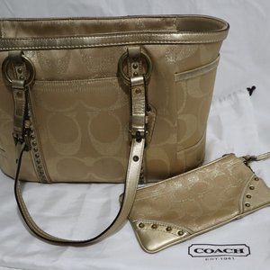 Coach Canvas Tote w/ matching coin purse